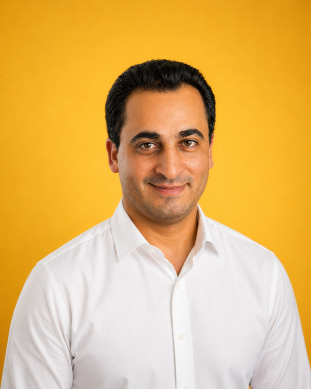 Rachad Dib, Leiter der Finanzbuchhaltung bei Job-ToDo Personal GmbH in Dortmund